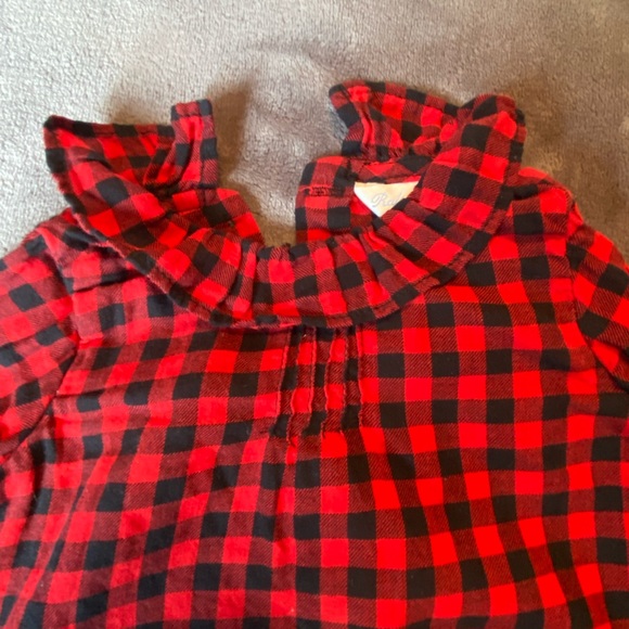 Ralph Lauren - Baby girl outfits. Flowered sleeper & red & black outfit. Size 3m - Picture 10 of 11